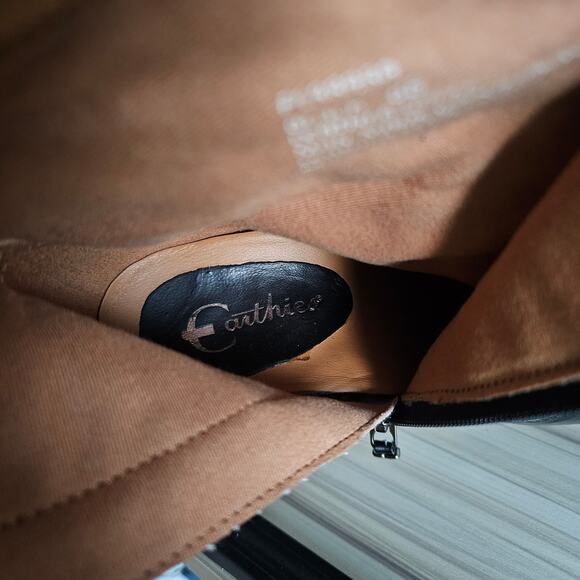 Earthies Ferrara Black Ruffled Leather Platform Heeled Ankle Boots Size 8 - Picture 10 of 11